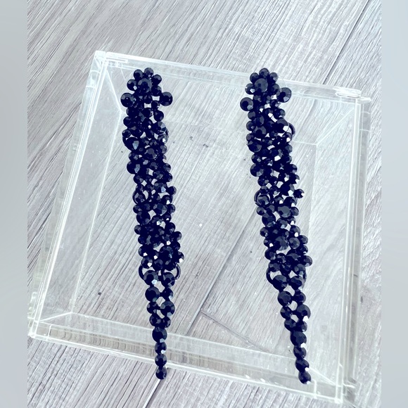 Kenneth Jay Lane Black Beaded Statement Drop Earrings - Picture 2 of 5